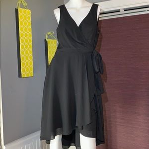 White House Black Market- little black dress-NWT💜